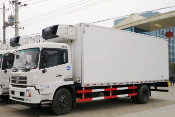 東風天錦冷藏車(廂長7.4/7.8米)